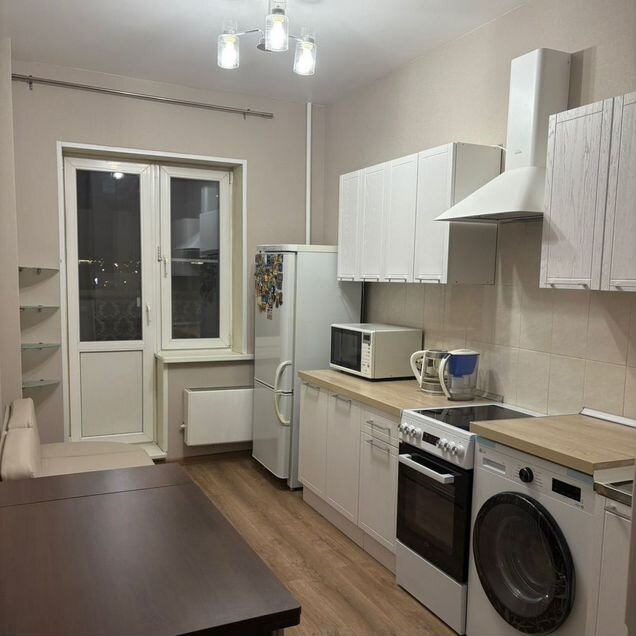 1-к. квартира, 38 м², 3/25 эт.