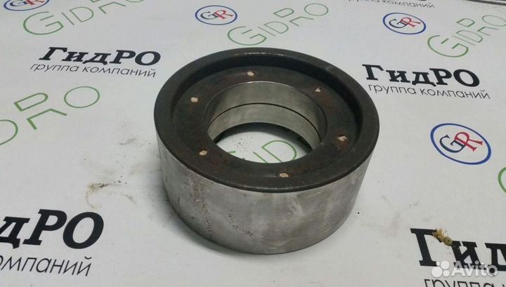 Ролик на автобетоносмеситель