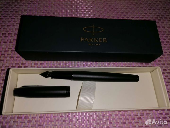 Перьевая ручка parker