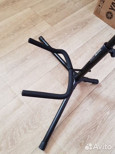 Стойка под гитару Tempo GST80 Новая