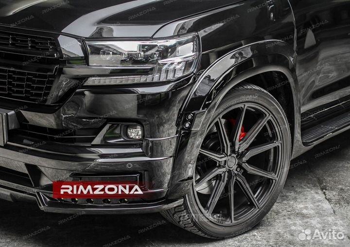 Кованые диски R22 на Toyota Land Cruiser