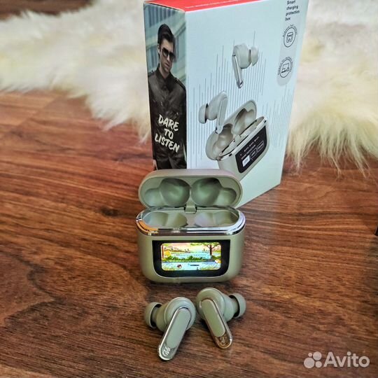 Наушники беспроводные с сенсорным экраном