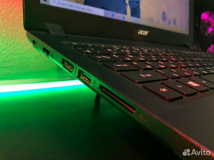 Ноутбук Acer Aspire с full HD в наличии