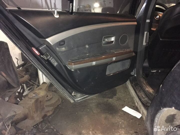 Обшивки дверей BMW E65