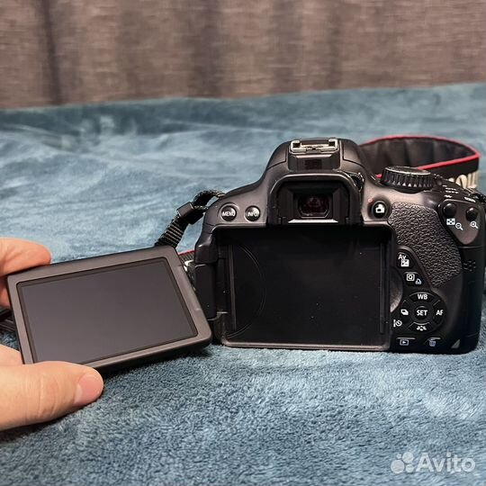 Зеркальный фотоаппарат canon 650d