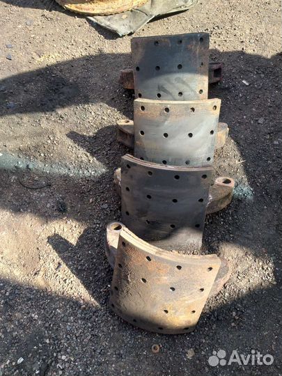 Колодка тормозная Scania 4 серии (250мм)