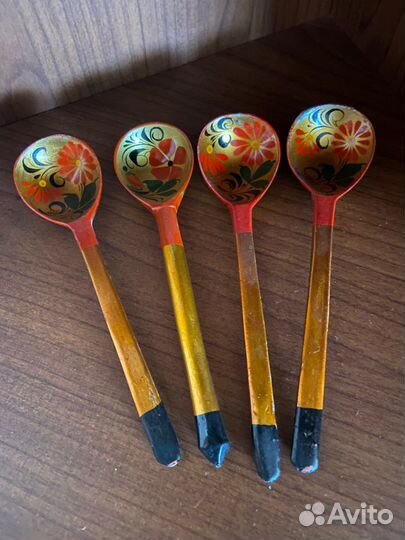 Маленькие деревянные ложечки хохлома