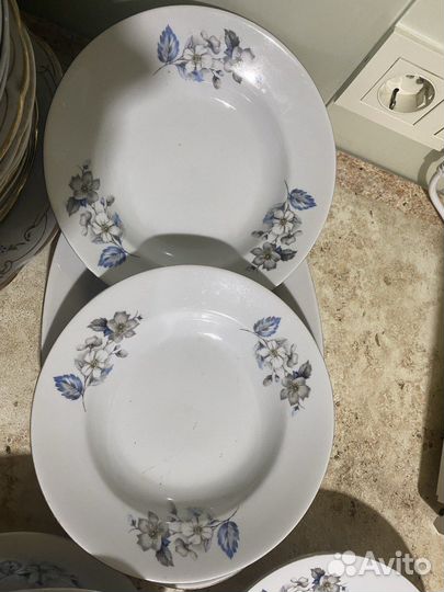 Набор тарелок