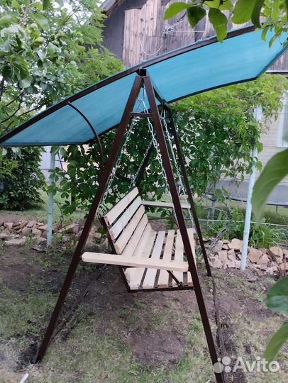 Садовые качели новые