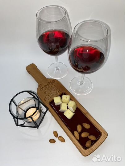 Сырная тарелка/менажница с эпоксидной смолой