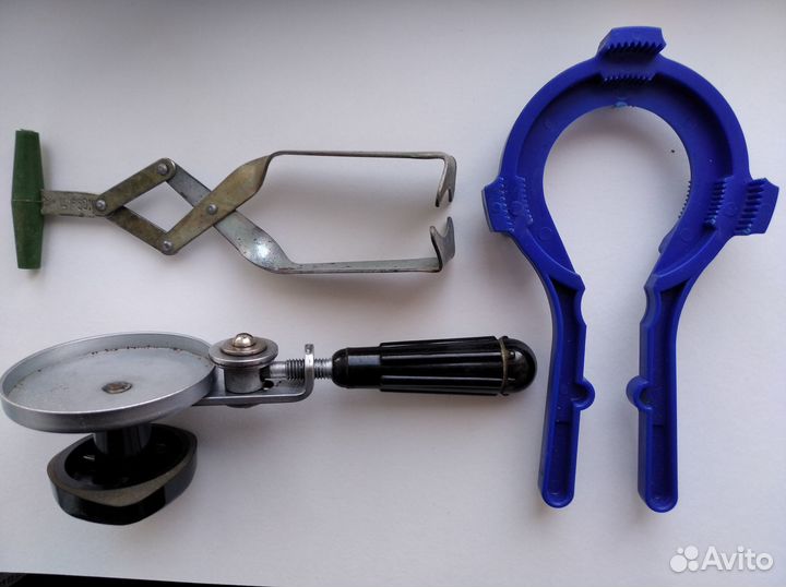 Закаточная машинка и ухваты для банок, СССР