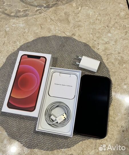 iPhone 12, 64 ГБ
