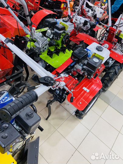 Бензиновый мотоблок Honda 9/270