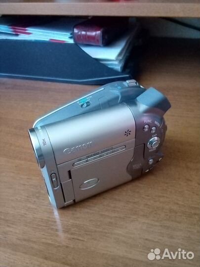 DVD видеокамера Canon DC10
