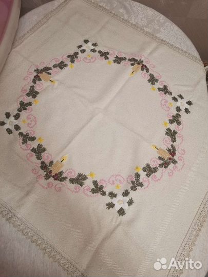 Скатерть новогодняя ручной работы