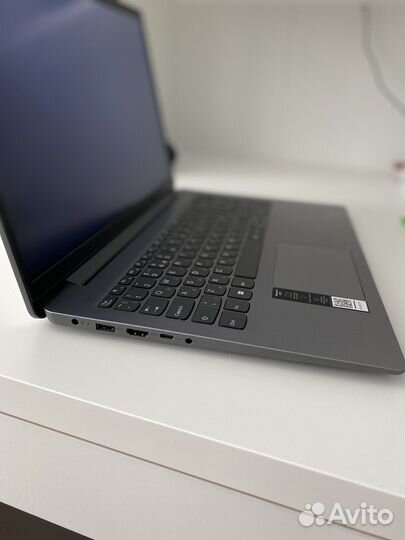 Ноутбук 15.6