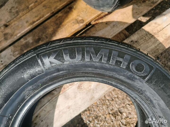 Kumho Sense KR26 225/65 R17