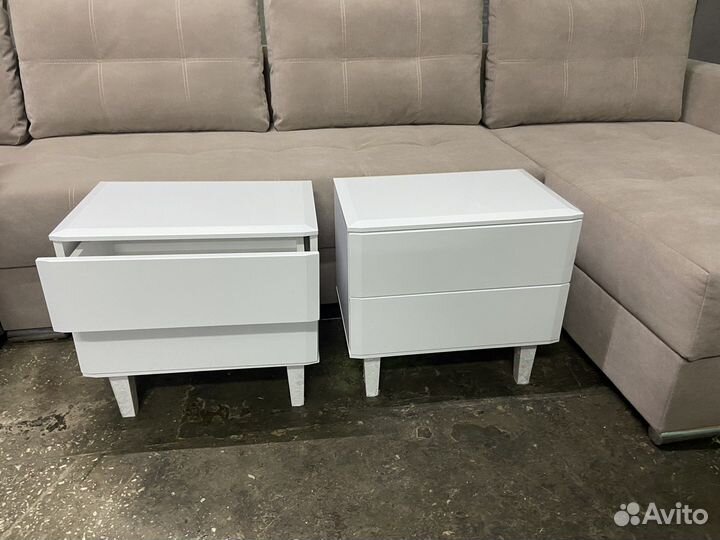 Тумба прикроватная