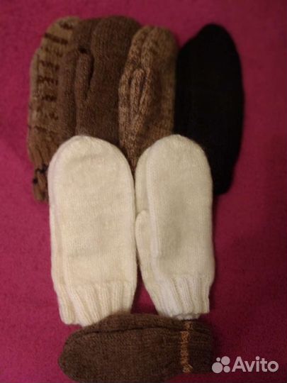 Варежки женские