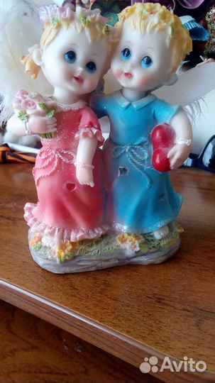 Статуэтка влюбленная парочка