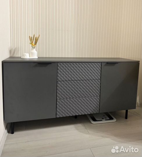 Комод 1.37 метра. Графит