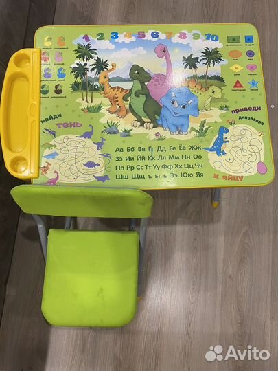 Детский стол и стул