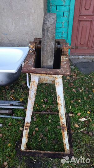 Кузнечное точило ручное