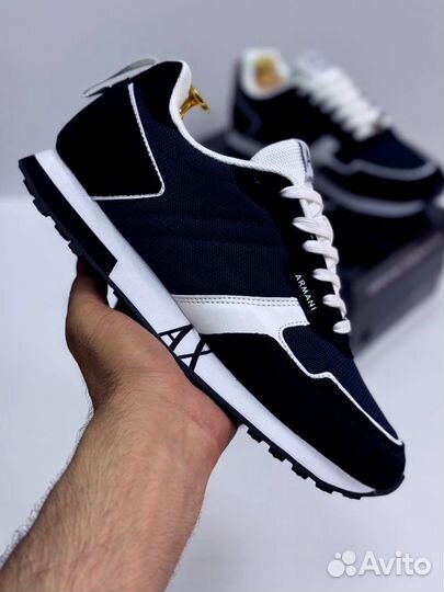 Кроссовки Armani комфортные