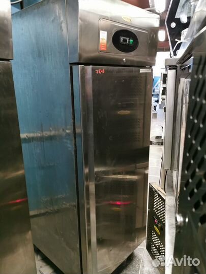 Шкаф холодильный tefcold RK710 б.у