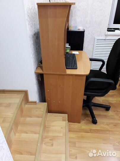 Компьютерный стол