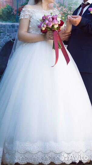 Свадебное платье