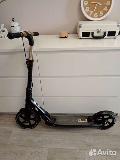 Самокат для взрослых с большими колесами