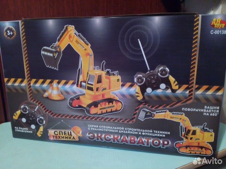 Р/у экскаватор на аккумуляторах
