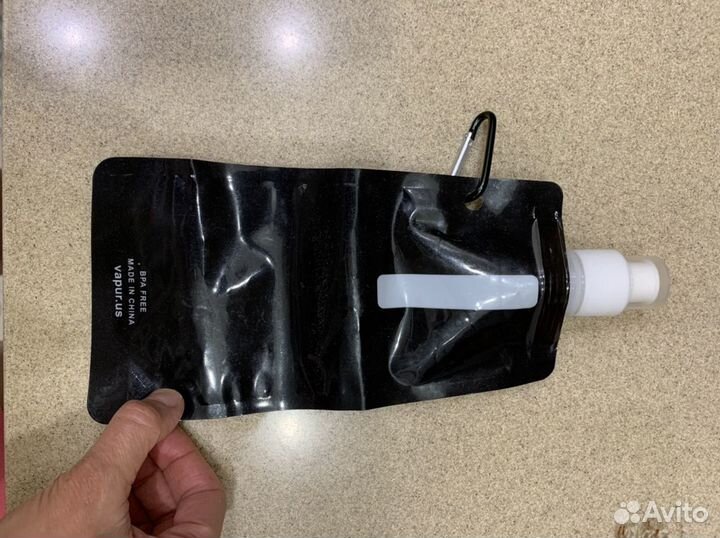 Складная бутылка с карабином, новая