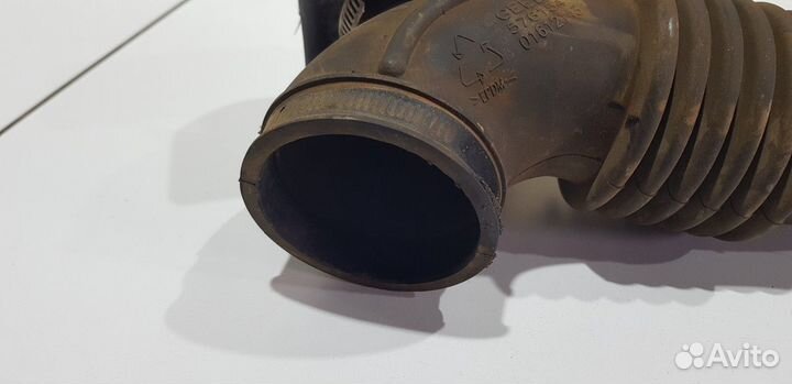 Патрубок воздушного фильтра (Geely Emgrand X7)