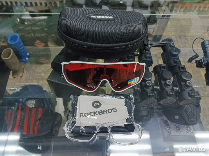 Спортивные очки для активного отдыха красный