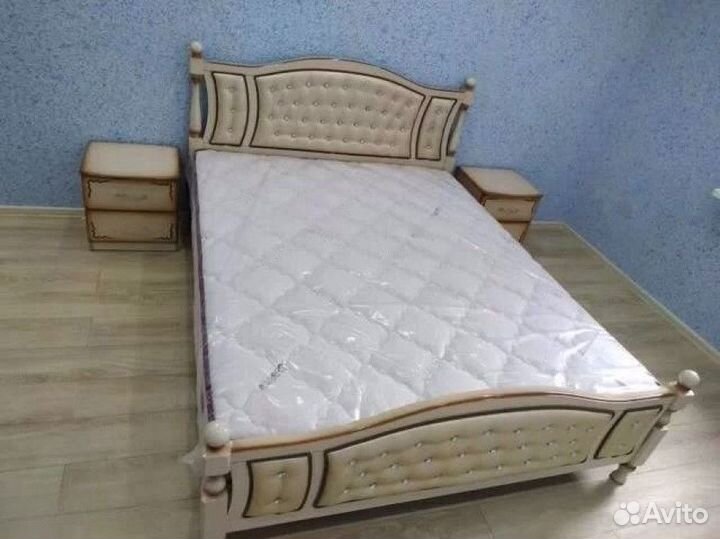 Кровати из массива
