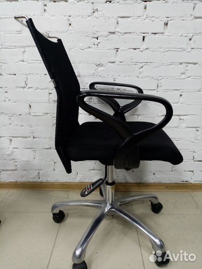 Компьютерное, офисное кресло IGO