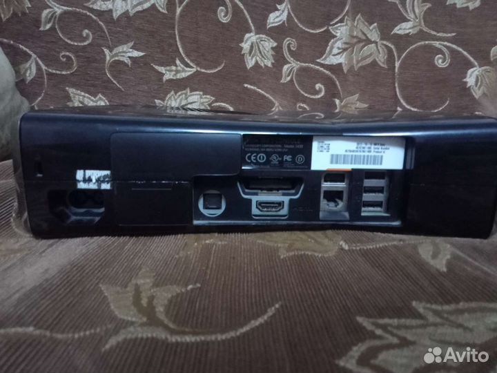 Xbox 360 slim прошитый (l.t 3.0)