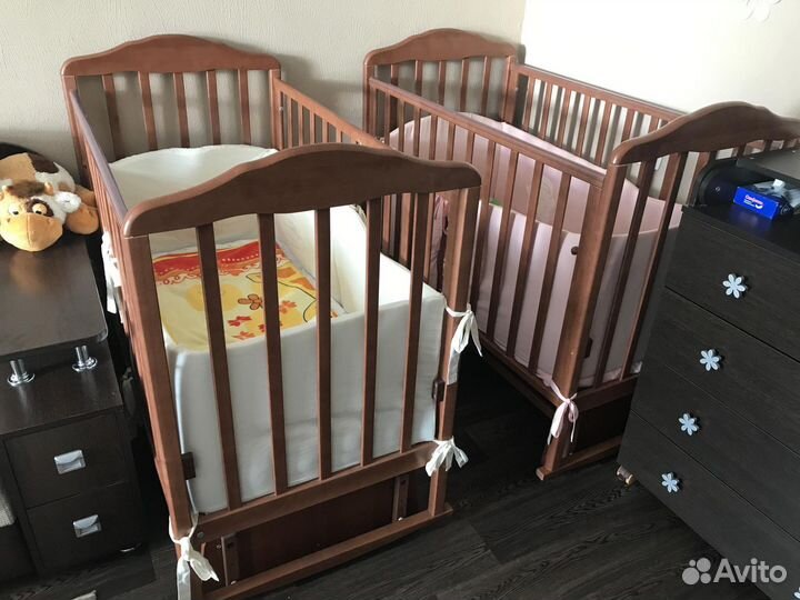 Детские кроватки для новорожденных