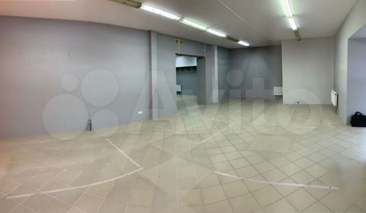 Сдаётся торговое помещение, 127 м²