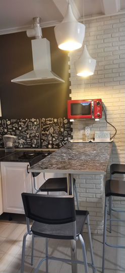 2-к. квартира, 40 м², 1/5 эт.