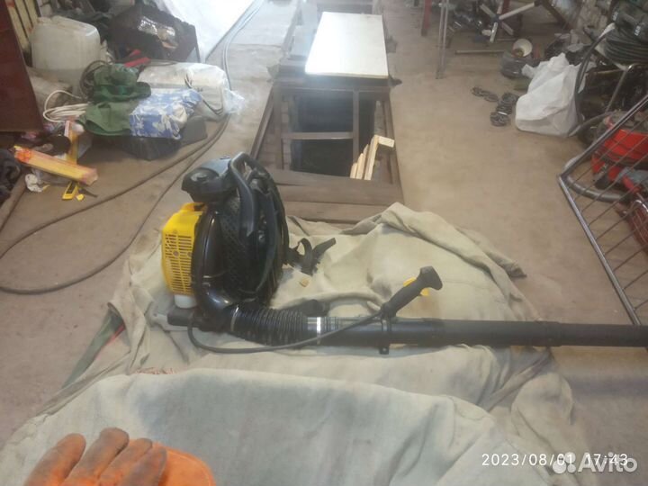 Бензиновая воздуходувка champion