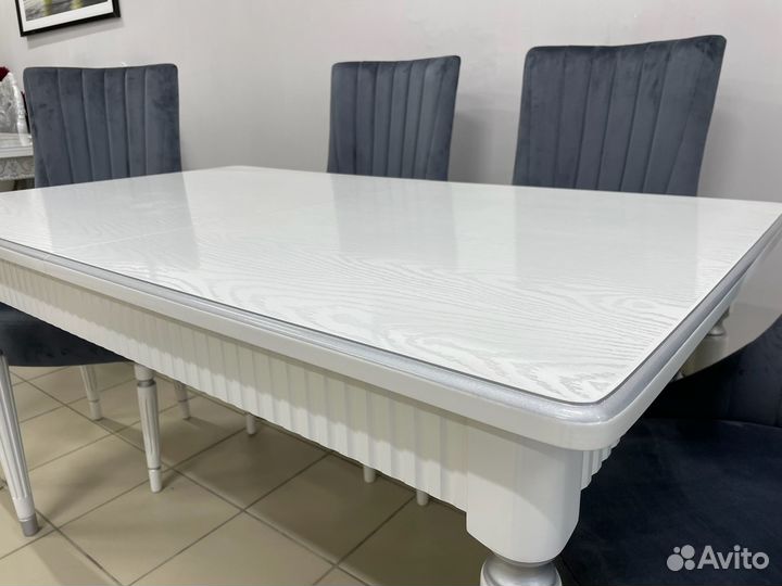 Стол белый прямоугольный с патиной. столы стулья