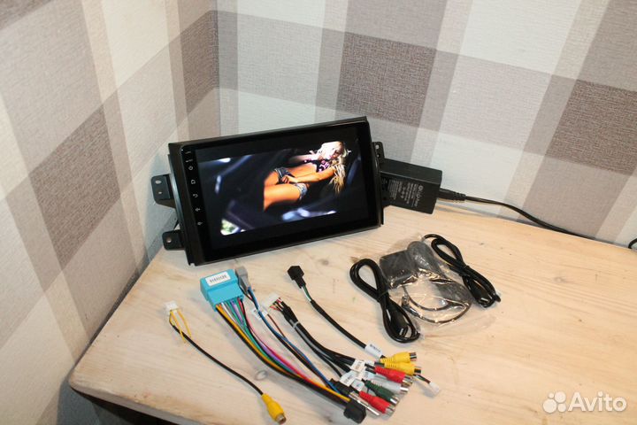 Штатная магнитола на suzuki sx4