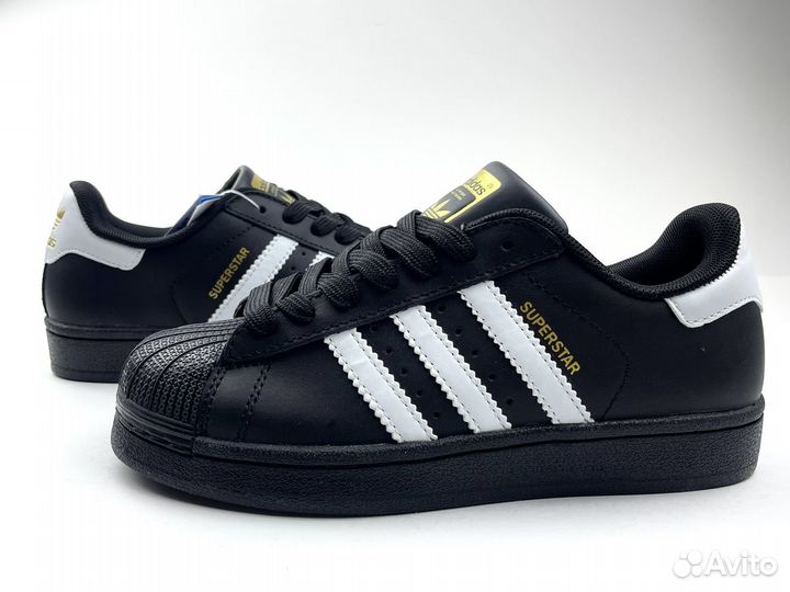 Adidas superstar