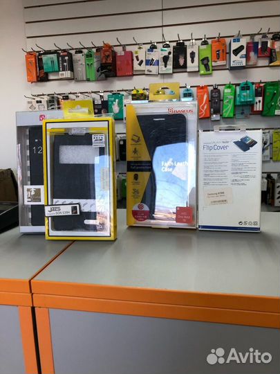 Чехлы на смартфоны