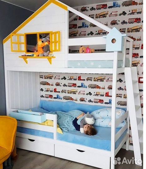 Новая детская кровать домик