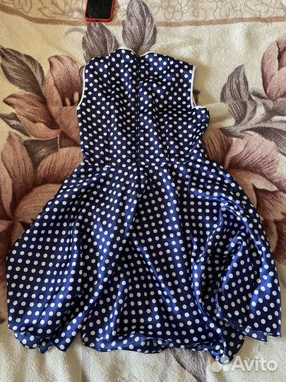 Платье в горошек