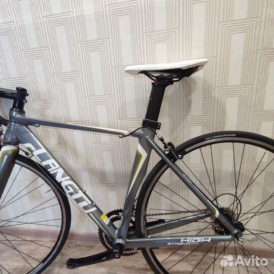Шоссейный велосипед